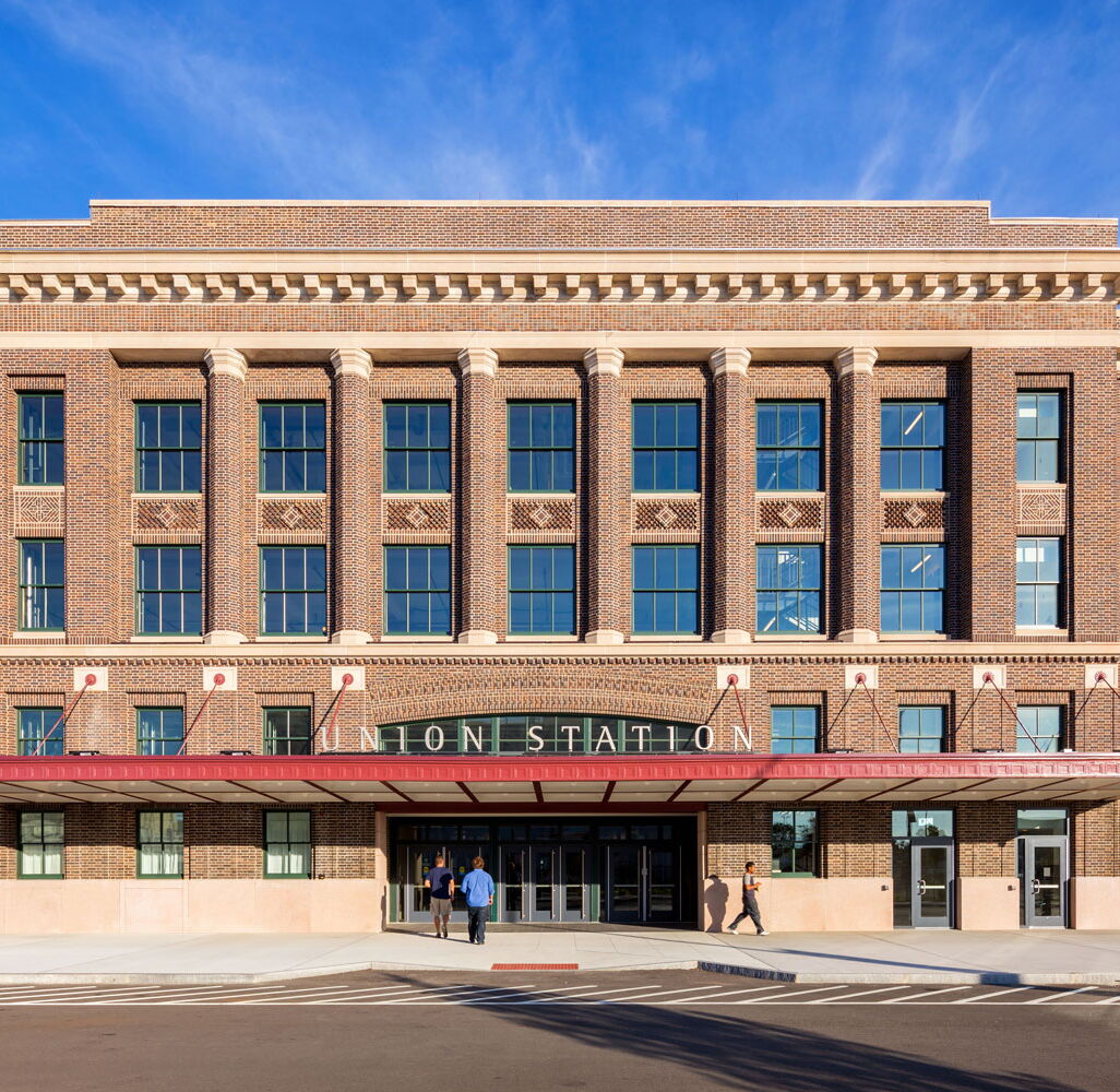 People walking into Springfield Union Station